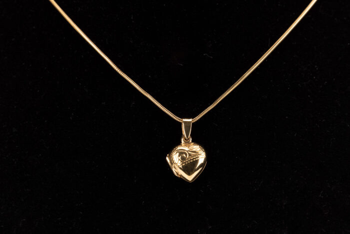 Silver Heart Locket Pendant & Chain